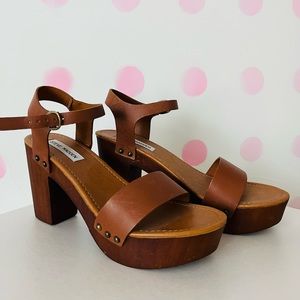 Steve Madden Platform Sandals size 9.5